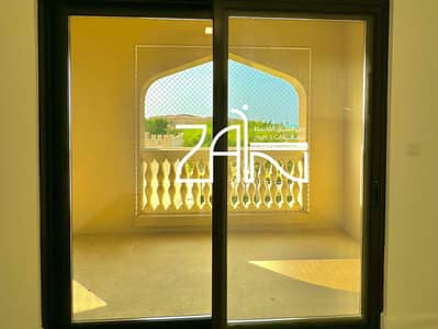 Vacant |Sea View Beyond Villas| Kitchen Appliances