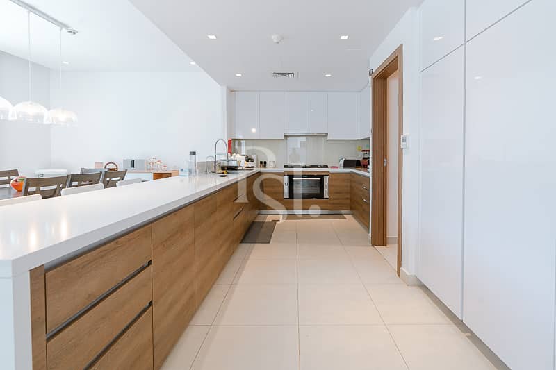 5 yas-acres-yas-island-abu-dhabi-kitchen (2). JPG