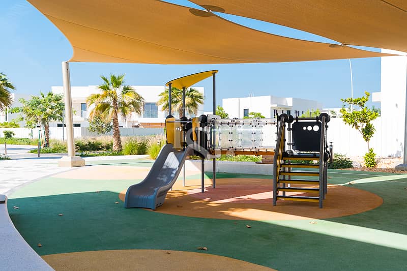 12 yas-acres-yas-island-abu-dhabi-community (2). JPG