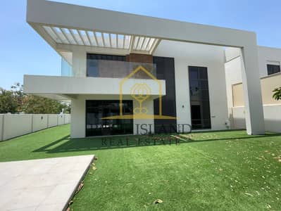 Fully Furnished| Corner Villa| OutdoorGarden