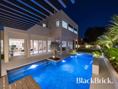 5 Bedroom Villa for Sale in Arabian Ranches, Dubai - Fully Renovated | Corner Plot | Pool