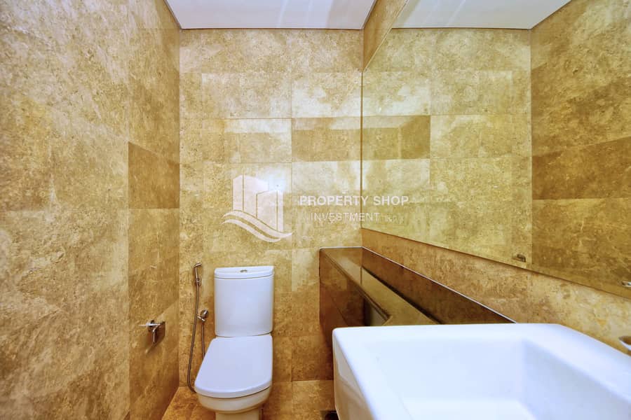 6 1-bedroom-apartment-al-reem-island-marina-square-ocean-terrace-powder-room. JPG