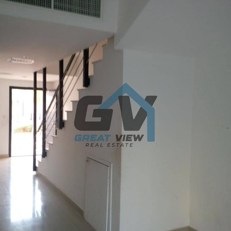 6 Gr Alley Entr view. jpg