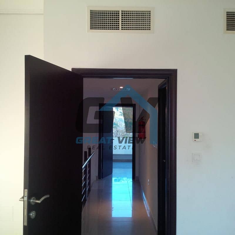 9 First Flr Alley. jpg