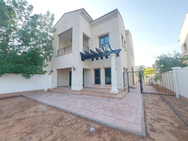 位于东方之路,哈利法公园 3 卧室的别墅 240000 AED - 8125723 位于东方之路,哈利法公园 3 卧室的别墅 240000 AED - 8125723