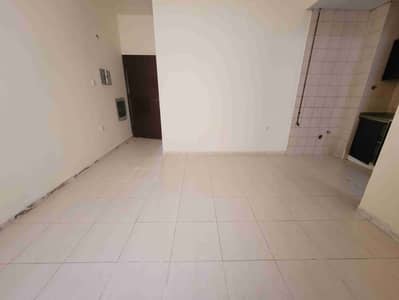 Studio for Rent in Muwaileh, Sharjah - 20250129_135031. jpg