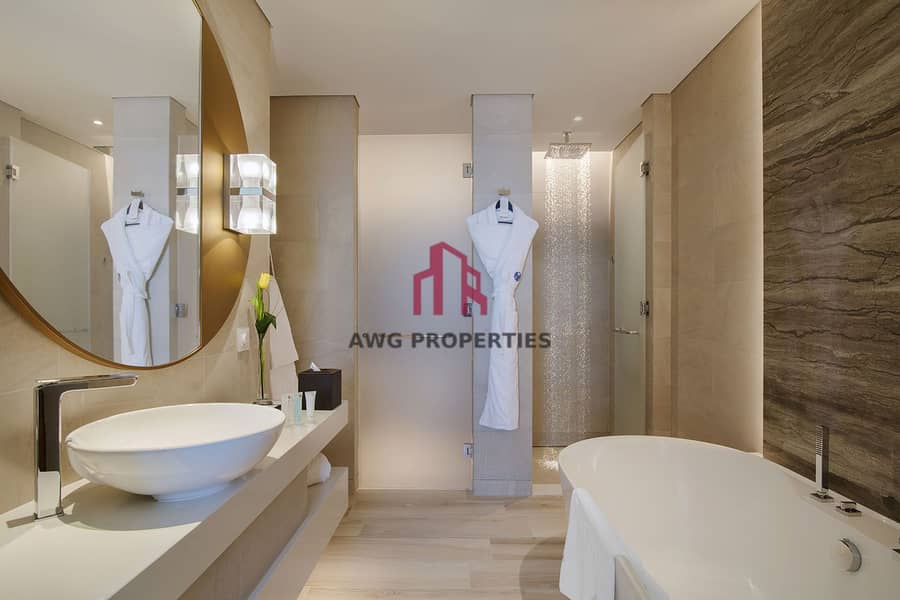5 Classic  1 bedroom apartment bathroom. jpg