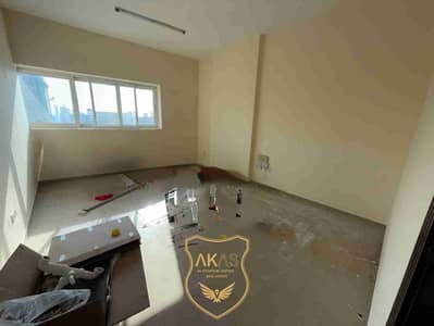 1BHK Spacious Apartment l Sea View l Near Jubail Bus Station l Family Building l Central Ac and Gas l