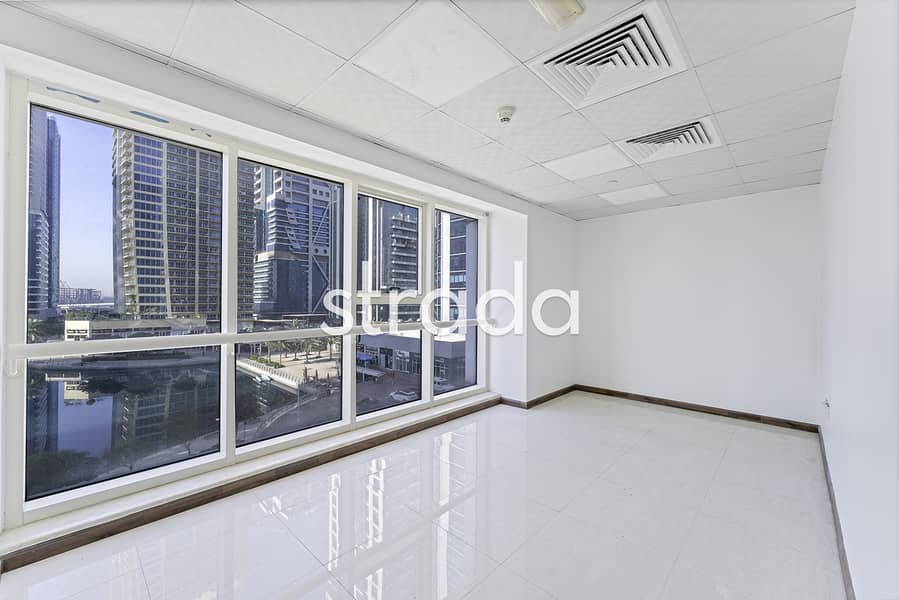 Lake View | Fully Fitted | Vacant Lake View | Fully Fitted | Vacant