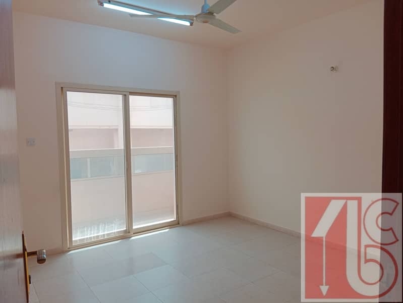 11 Balcony - الشرفة