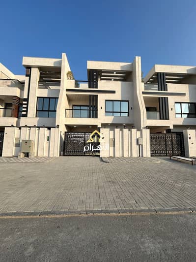 5 Bedroom Townhouse for Sale in Al Alia, Ajman - batch_f40dcc40-9b09-4027-aac6-7549a94ccd23. jpg