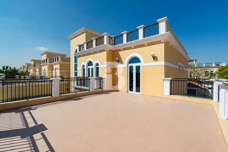 4 Bedroom Villa for Sale in Jumeirah Park, Dubai - Exclusive | Extended with Pool | Corner