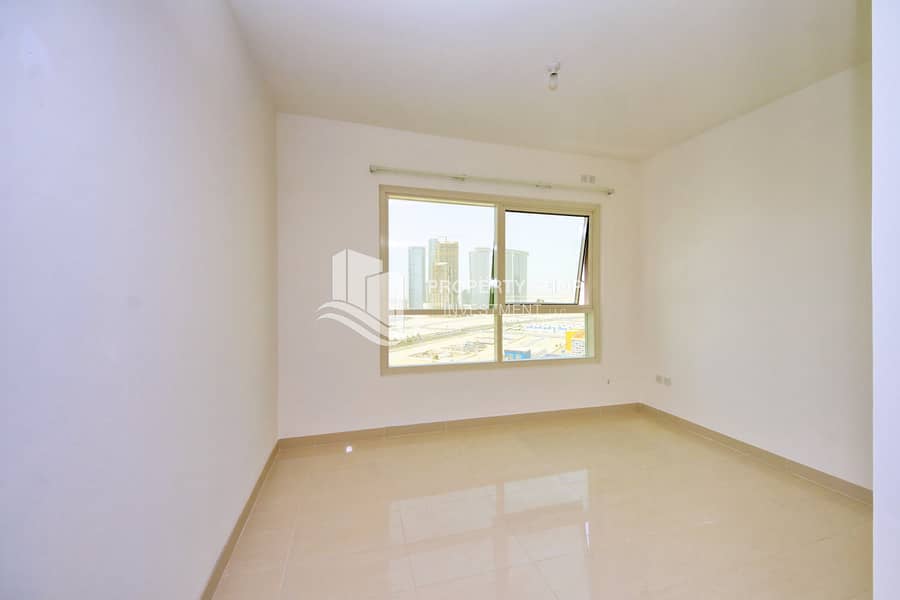 4 2-bedroom-apartment-al-reem-island-marina-square-marina-blue-bedroom-1. JPG