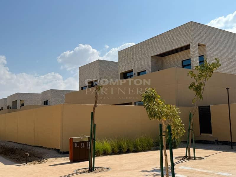 Spacious | Big Plot | Budoor Type | Inbuild Pool Spacious | Big Plot | Budoor Type | Inbuild Pool