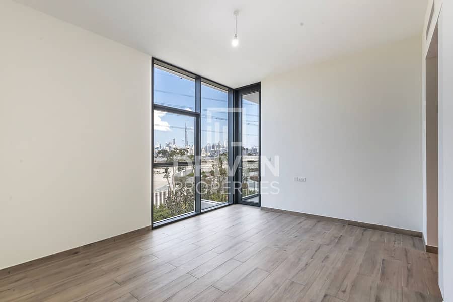 Stylish Design | Lagoon View | Prime Location Stylish Design | Lagoon View | Prime Location