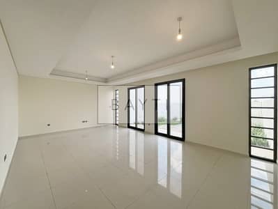 5 BR + Maid | Single Row | Vacant