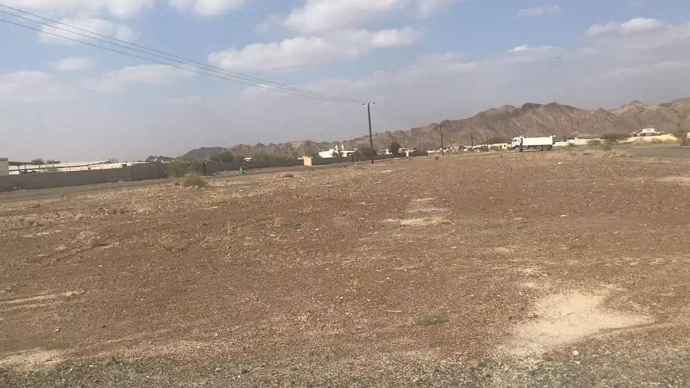 Land in the masfut very cheap price