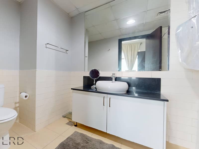 17 LRD-VACATION-HOMES-Yacht-Bay-Tower-Dubai-Marina-02012025_114812. jpg
