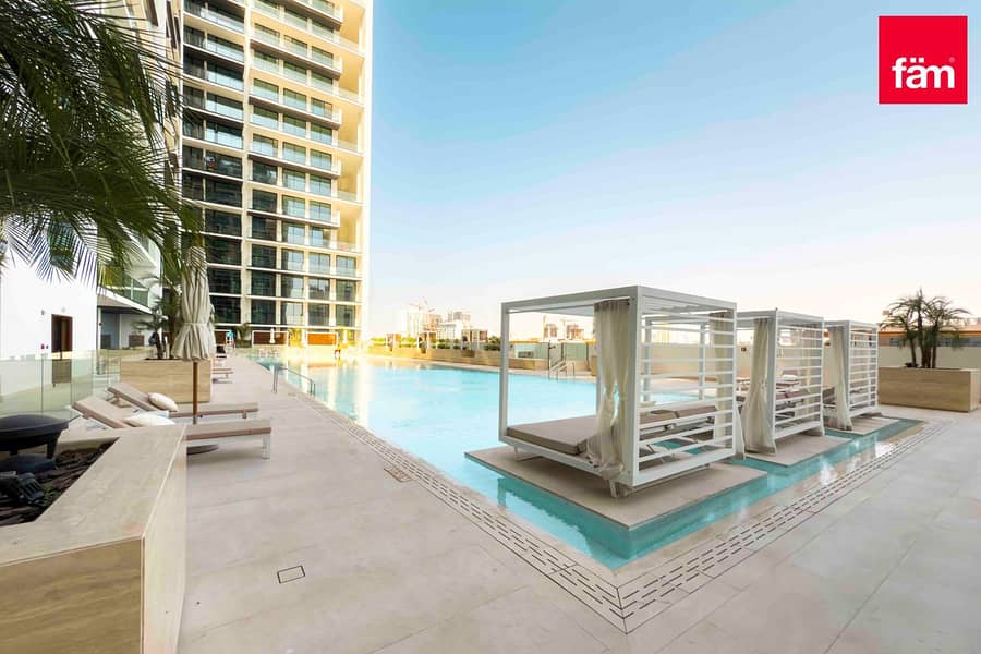12 cheques| Bright and Sunny | Vacant | Pool View 12 cheques| Bright and Sunny | Vacant | Pool View