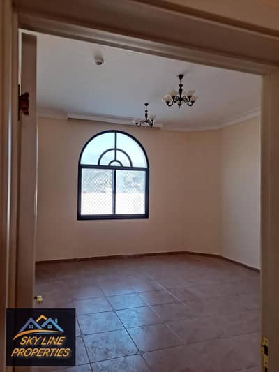 For sale building in Al Butina area \ Sharjah Prime location main Street