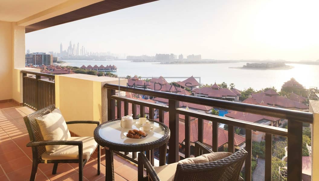 6 thumbnail_Anantara_The_Palm_Dubai_Resort_Guest_Room_One_Bedroom_Apartment_Balcony_Palm_View (1). jpg