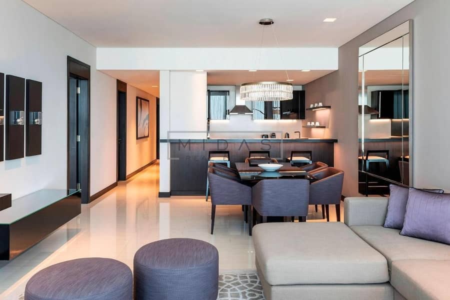 2 LIVING PLUS KITCHEN 1. jpg