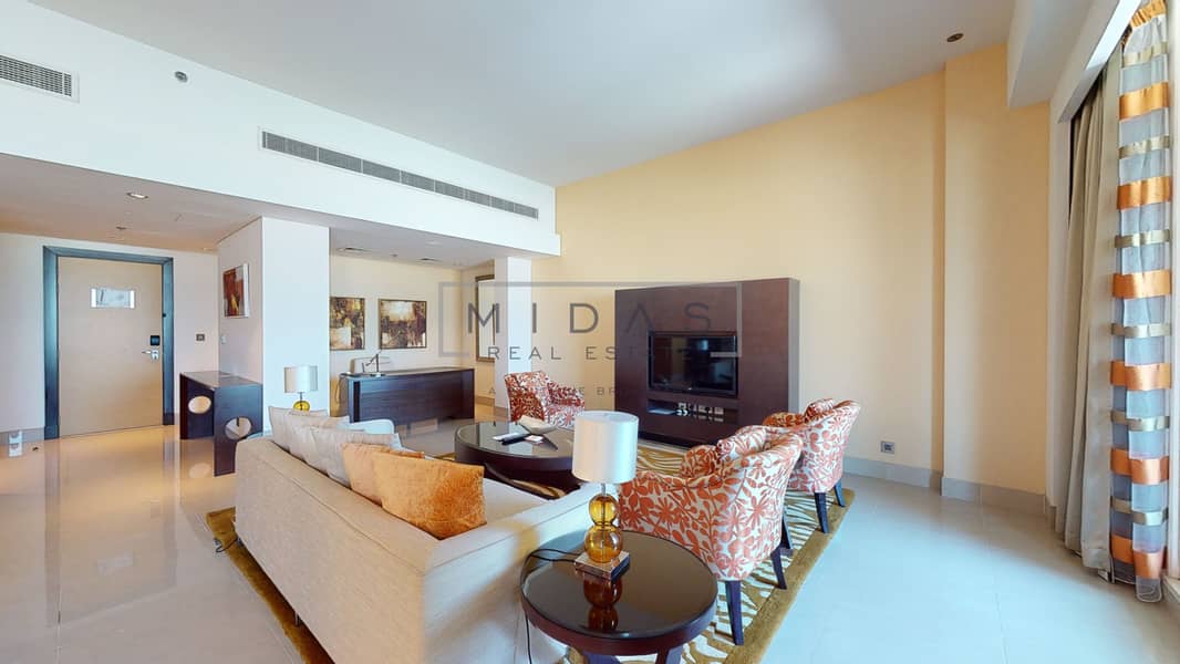 3 MEA AL JADDAF - 3BR - LIVING ROOM PHOTO 1. jpg