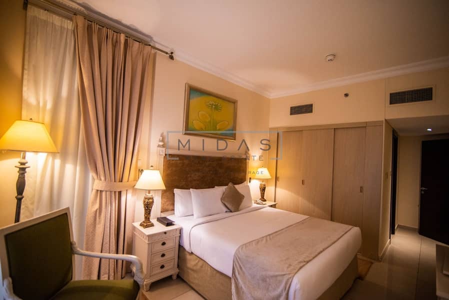 10 Bedroom 1. jpg