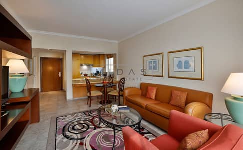 1 Bedroom Hotel Apartment for Rent in Deira, Dubai - 1BR - Living Room. jpg
