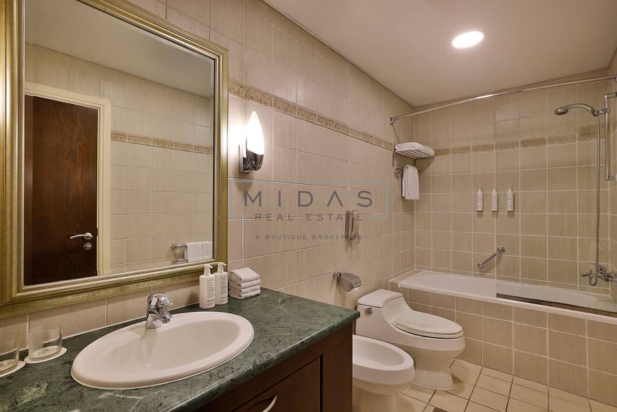 3 1BR - Bathroom. jpg