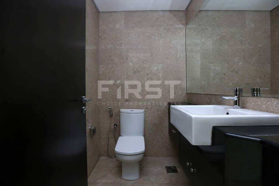 10 Internal Photo of 1 Bedroom Apartment in Ocean Terrace Marina Square Al Reem Island Abu Dhabi UAE (2). jpg