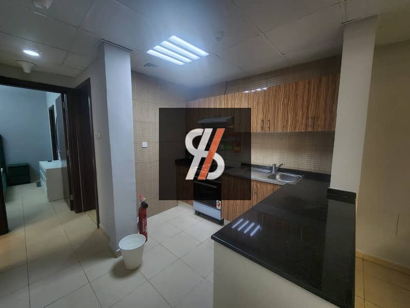 2 1cbd0a39-46f9-48f8-bb6d-a9b435974a7a. jpg