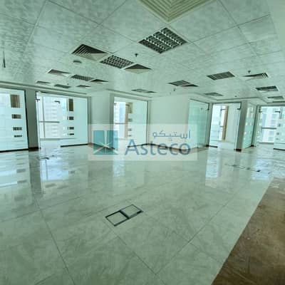 Large Office Space with Smart Technology Large Office Space with Smart Technology