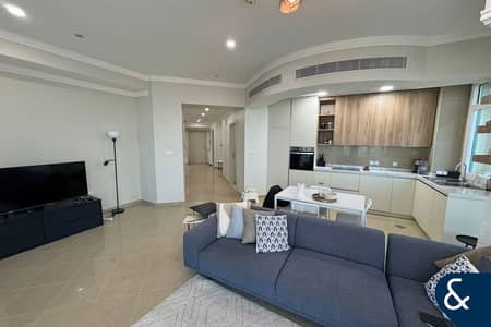 2 Bedroom Apartment for Sale in Dubai Marina, Dubai - Sea Views | Vacant on Transfer | Large 2 Bed