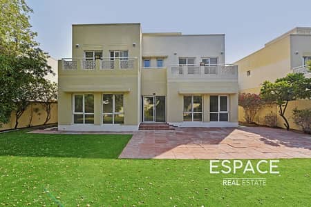5 Camere Villa in Affitto a The Meadows, Dubai - Villa a The Meadows,The Meadows 4, 5 camere da letto, 375000 AED - 10799015 5 Camere Villa in Affitto a The Meadows, Dubai - Villa a The Meadows,The Meadows 4, 5 camere da letto, 375000 AED - 10799015