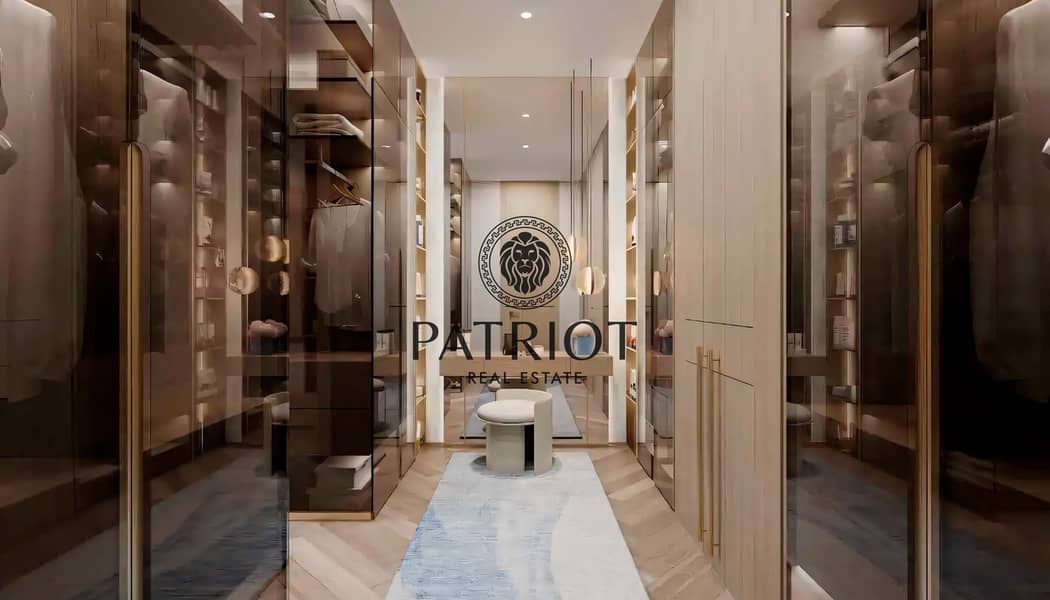 15 imtiaz_sunset_bay_penthouse_closet_02. jpg