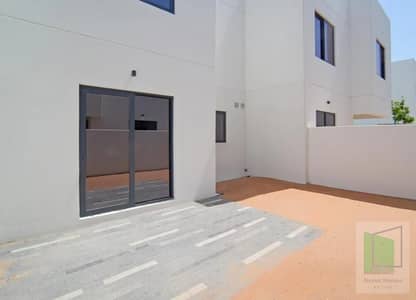 2 Bedroom Townhouse for Rent in Yas Island, Abu Dhabi - 72c59627-6ad6-4144-bc21-b567b2754ae2. jpg