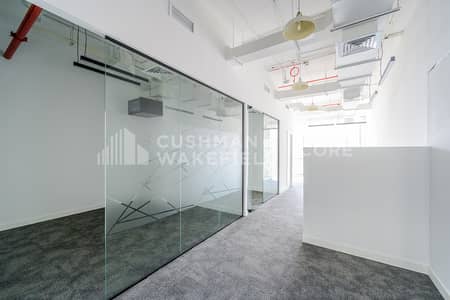 Office for Rent in Dubai Internet City, Dubai - Fitted Office | Prime Location | DDA/Tecom License