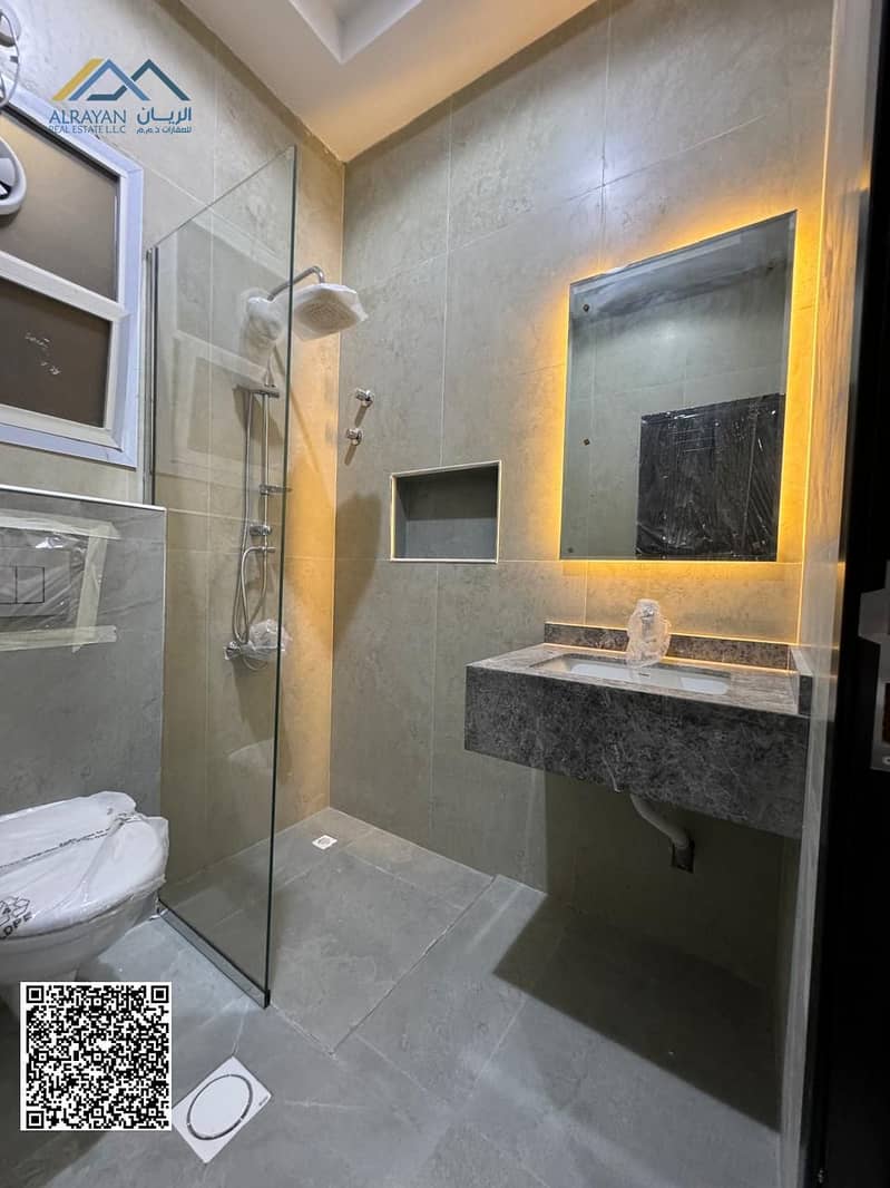 10 161f4a9b-fc36-41b0-b522-0aed4bad51b8. jpg