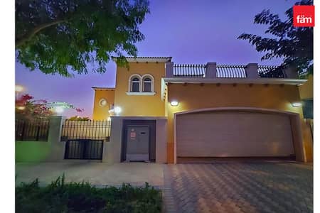 5 Bedroom Hotel Apartment for Rent in Jumeirah Park, Dubai - uge 5 BHK | Private pool and garden |Close to park