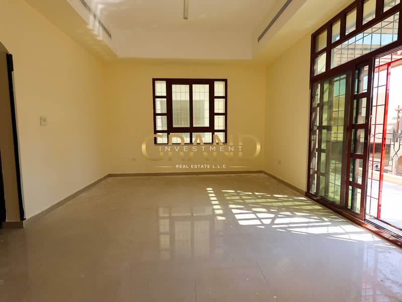 11 9E4A9063. JPG