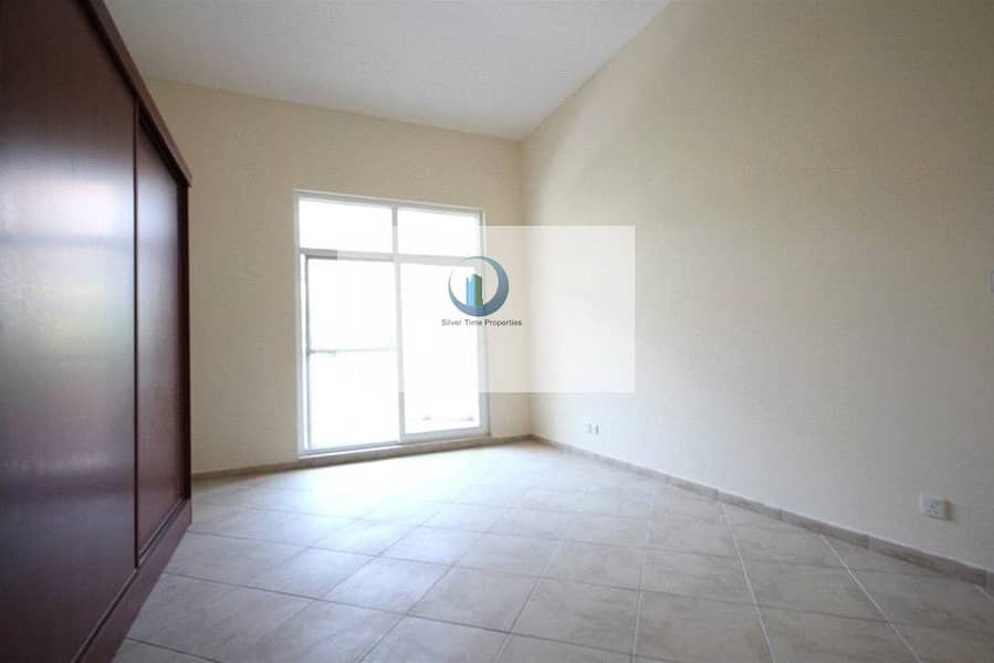 Beautiful Spacious 1 Bedroom Apt For Sale In Sherlock House 1