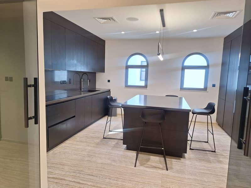 22 Kitchen. jpeg