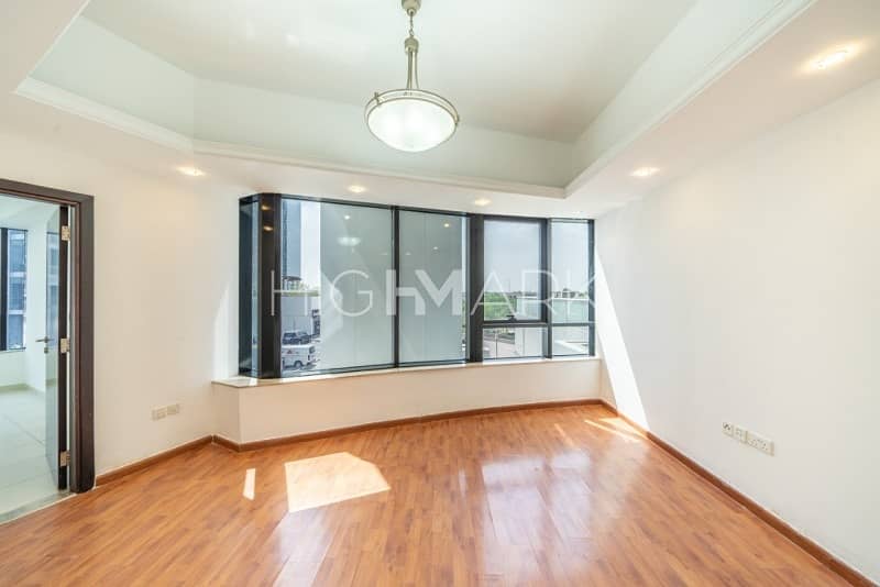 Upgraded 1 Bedroom | No Balcony | Reduced Offer Upgraded 1 Bedroom | No Balcony | Reduced Offer