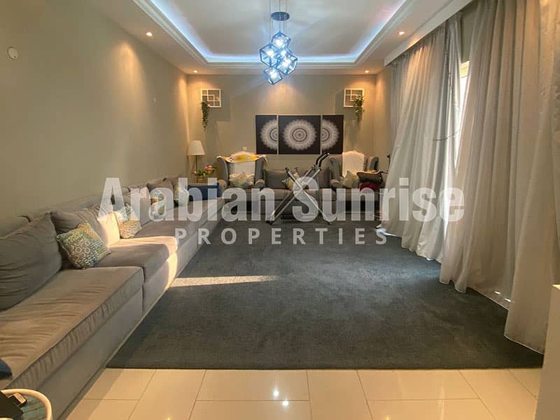 3 Al-Raha-Gardens-5BR-1334-lehweih-Living-1. jpg