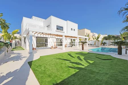 4 Bedroom Villa for Rent in The Meadows, Dubai - Private Pool | Fully Upgraded |One of One