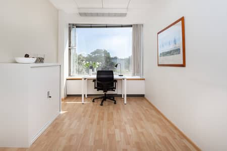 مکتب  للايجار في مدينة الظنة، أبوظبي - Regus 2860 Tapiola 3rd Floor Esbo Finland Office 3 - Tapiola Central Tower 3F. jpg