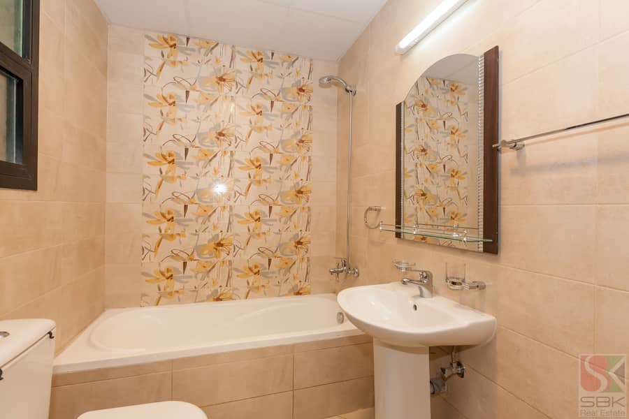 4 Al Bahri Grand Residence_SBK-5859. JPG