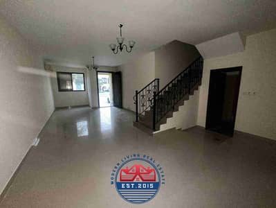 Excellent villa 3 bedrooms with 3 bathrooms with balcony and big hall