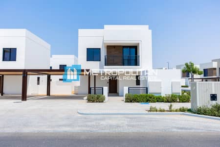 4 Bedroom Villa for Rent in Yas Island, Abu Dhabi - Single Row 4BR|Corner|Facing Park|PLOT 3,771 SQFT